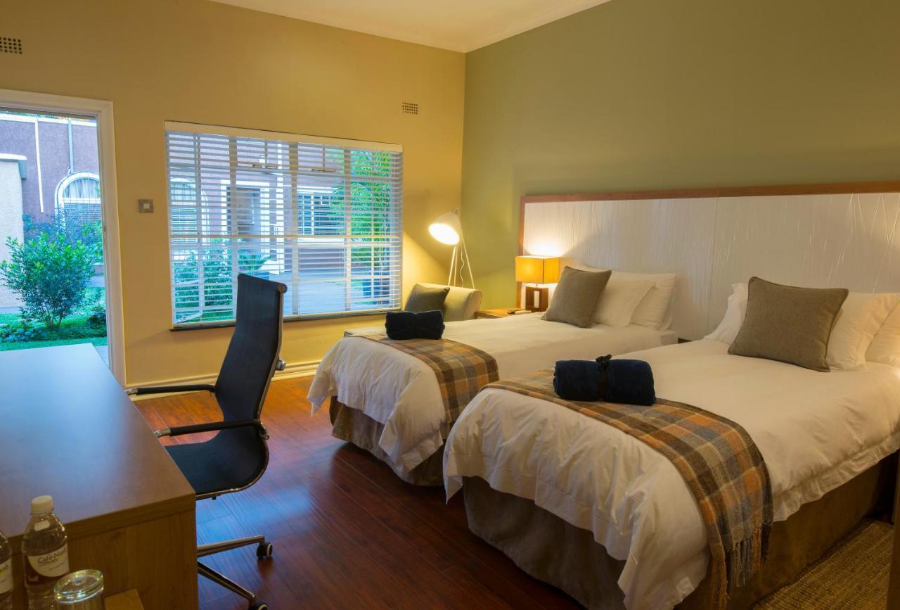 Sandalwood Lodge Χαράρε Εξωτερικό φωτογραφία